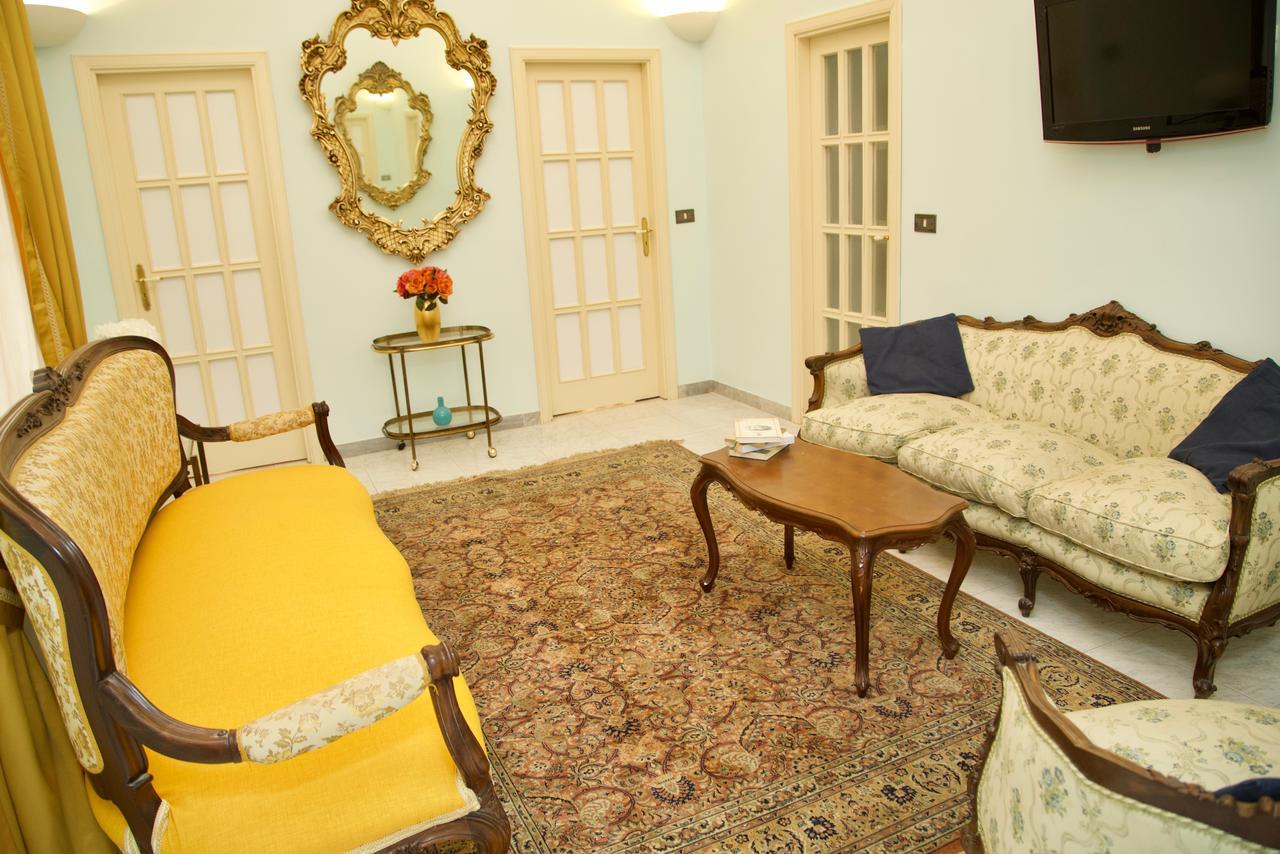 La Terrazza Di Dante Bed & Breakfast Napoli Eksteriør bilde