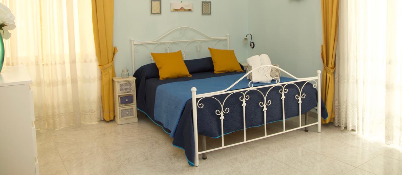 La Terrazza Di Dante Bed & Breakfast Napoli Eksteriør bilde