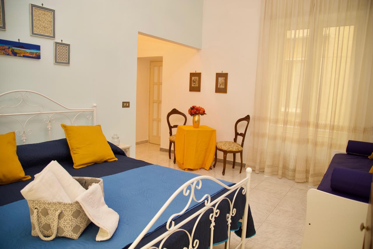 La Terrazza Di Dante Bed & Breakfast Napoli Eksteriør bilde