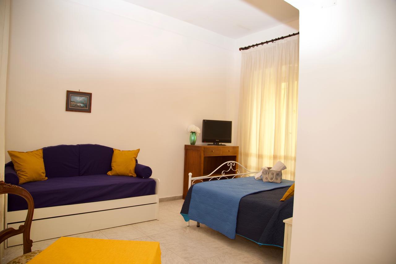 La Terrazza Di Dante Bed & Breakfast Napoli Eksteriør bilde