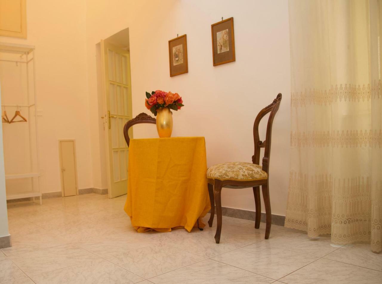 La Terrazza Di Dante Bed & Breakfast Napoli Eksteriør bilde